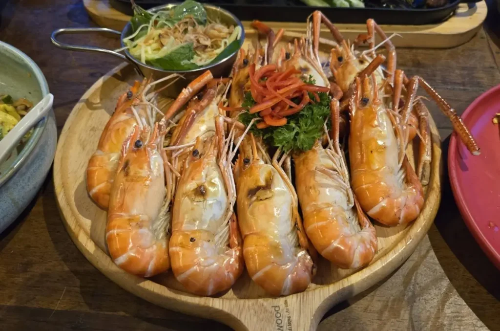 Nhà Hàng Cá Bay – View Biển